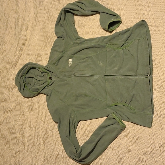 The North Face Tops - Women Small Green North Face TKA 100 Zip Up Fleece Fall Winter Hoodie Sweatshirt